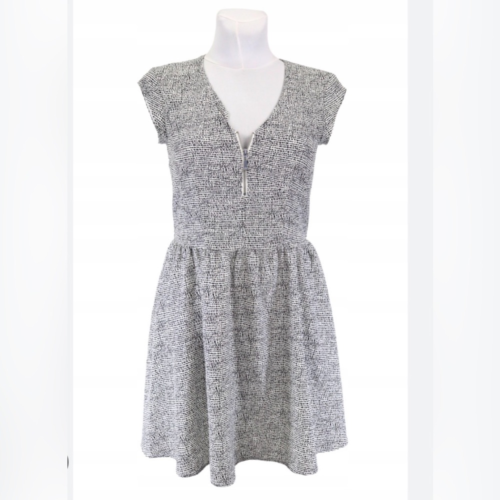 H&M WHITE & BLACK SHORT SLEEVE‎ DRESS SIZE 8
